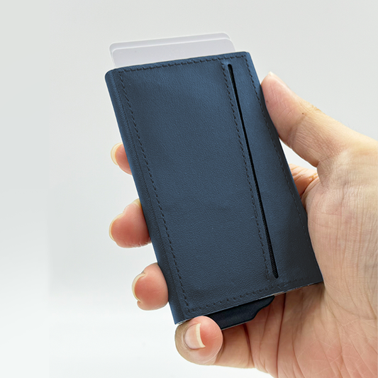 MAG CARD – RFID & NFC Blocking Magnetic Aluminium Card Holder