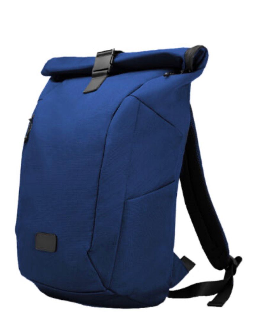 ONDA ROLL UP – Sleek Recycled Ocean Plastic Roll-Up Backpack with Padded Laptop Compartment & Minimalist Design