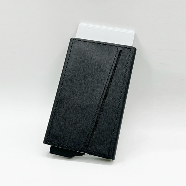 MAG CARD – RFID & NFC Blocking Magnetic Aluminium Card Holder