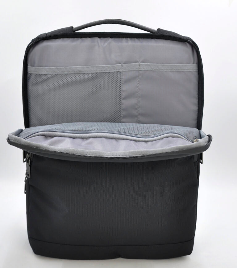 O Alpha Bag