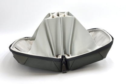 O Case Travel Bag