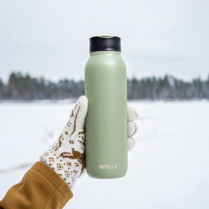 BOTELLA PRO – 900ml Multi-Functional Drink Bottle with Magnetic Phone Loop