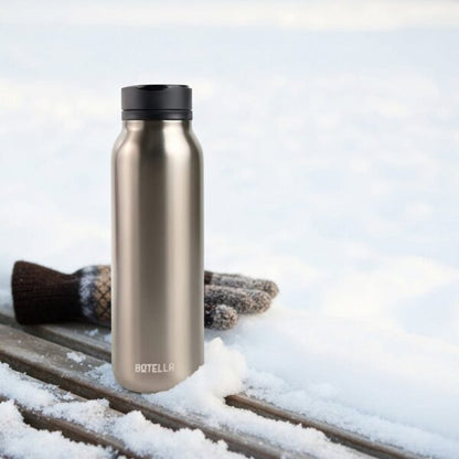 BOTELLA PRO – 900ml Multi-Functional Drink Bottle with Magnetic Phone Loop